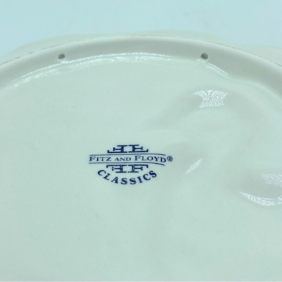 Fitz & Floyd Classic Collection Sweet Iridescent Baby Duck Spring Plate - Picture 2 of 4